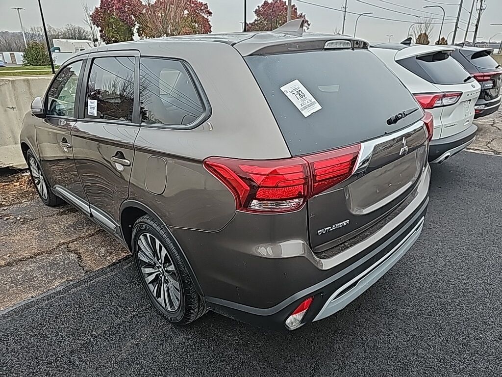 2020 Mitsubishi Outlander SE Akron OH