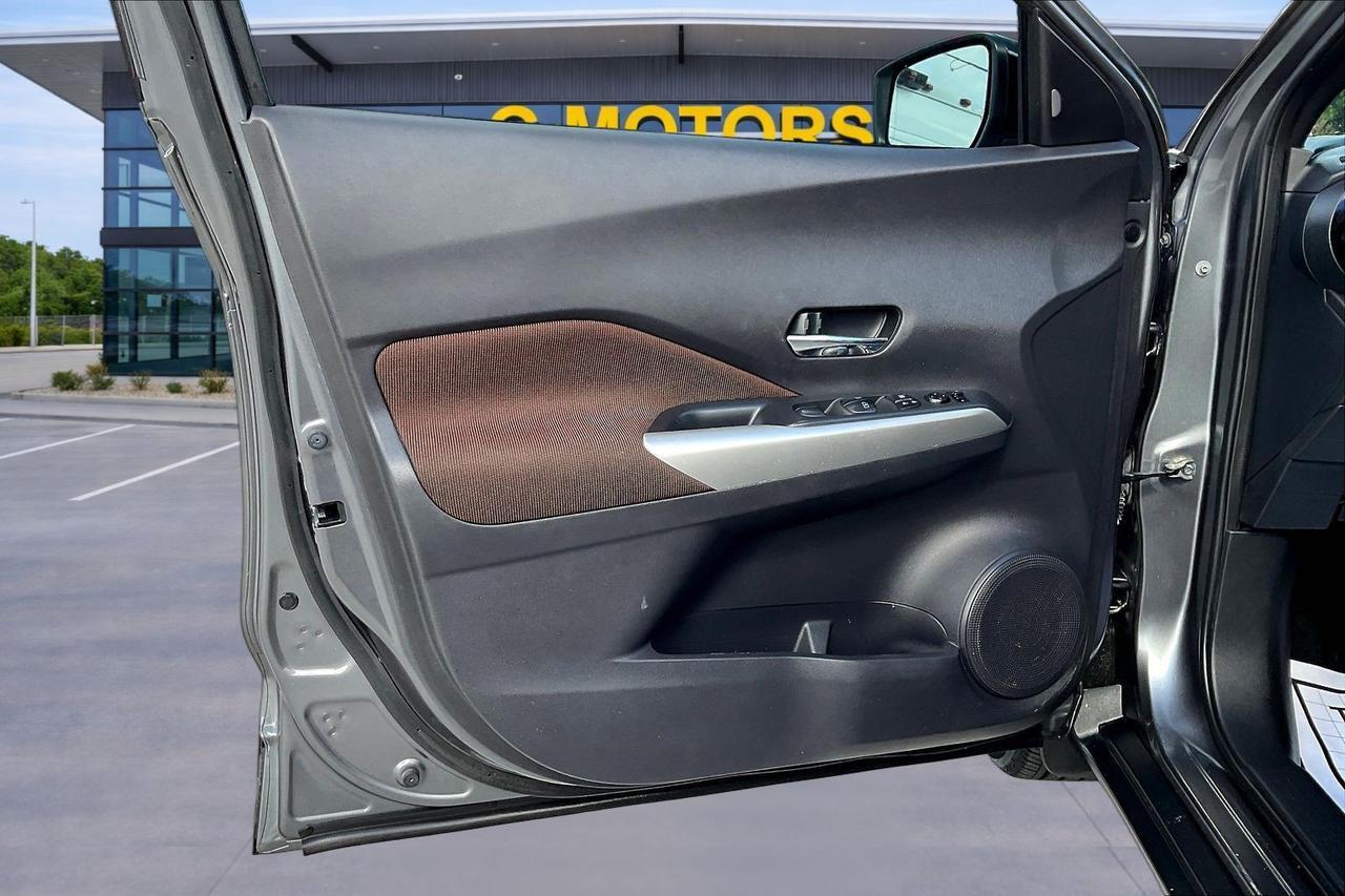 2020 NISSAN KICKS SR Houston TX