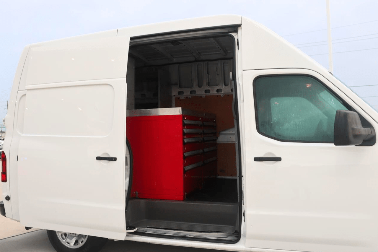 2020 NISSAN NV 2500 S Houston TX