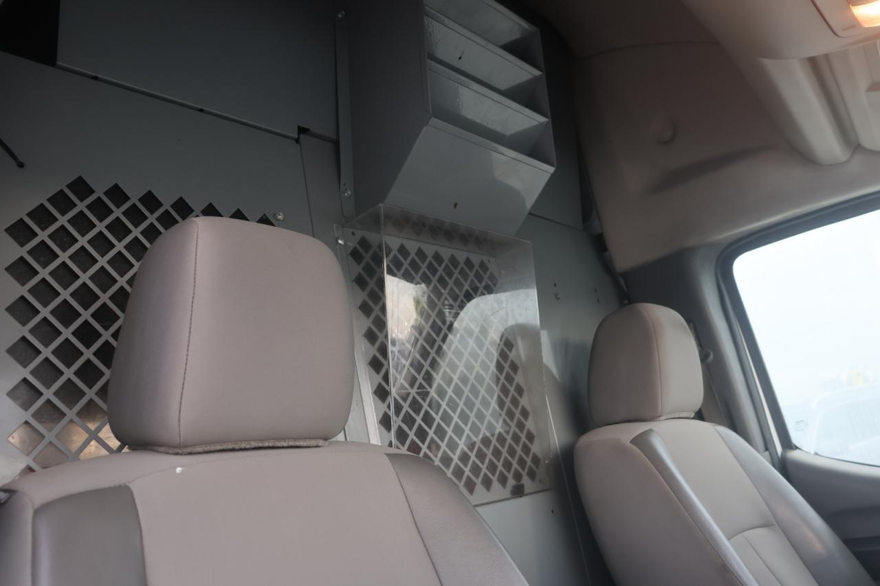2020 NISSAN NV 2500 S Houston TX