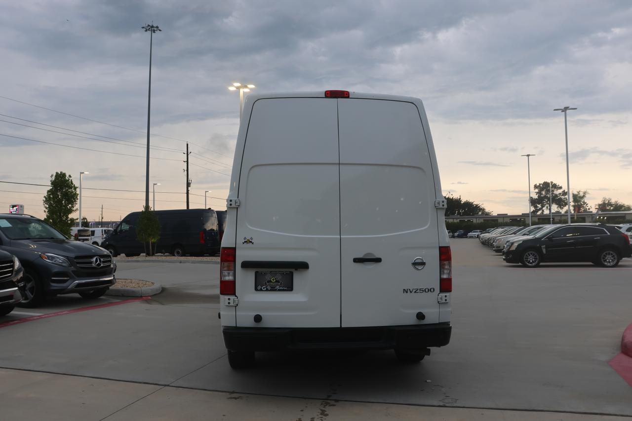 2020 NISSAN NV 2500 S Houston TX