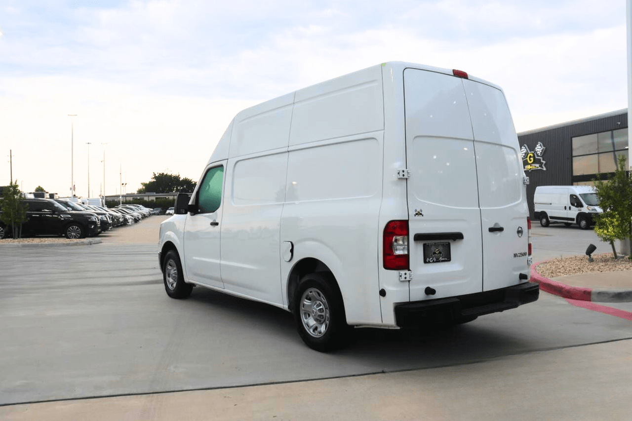2020 NISSAN NV 2500 S Houston TX