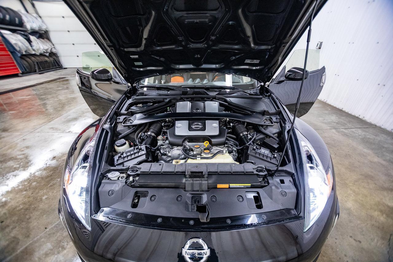 2020 Nissan 370Z Coupe 2 Door Coupe 6-Speed Leather BCam Red Deer AB