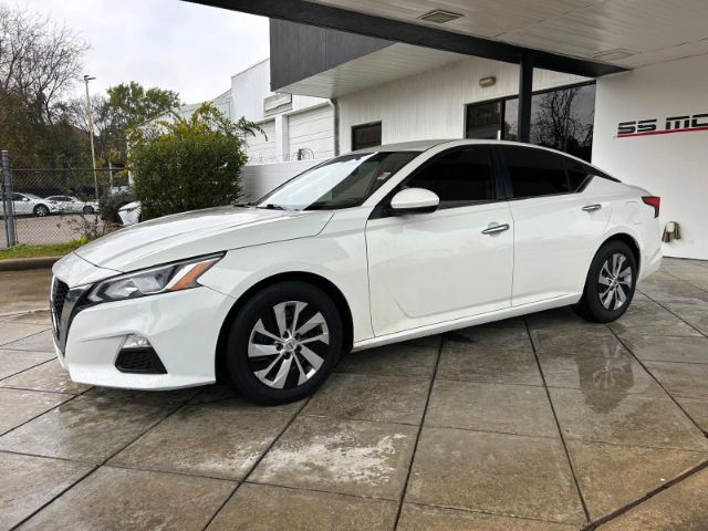 2020 Nissan Altima 2.5 S 131,916 mi.