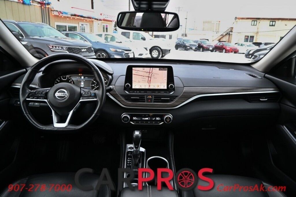 2020 Nissan Altima 2.5 SL - Power & Heated Leather Seats - Remote Start - Heated Steering Wheel - Power Sunroof - Navigation - Bluetooth - Bose Premium Sound - Blind Spot/Rear Cross Traffice/Lane Assist Anchorage AK