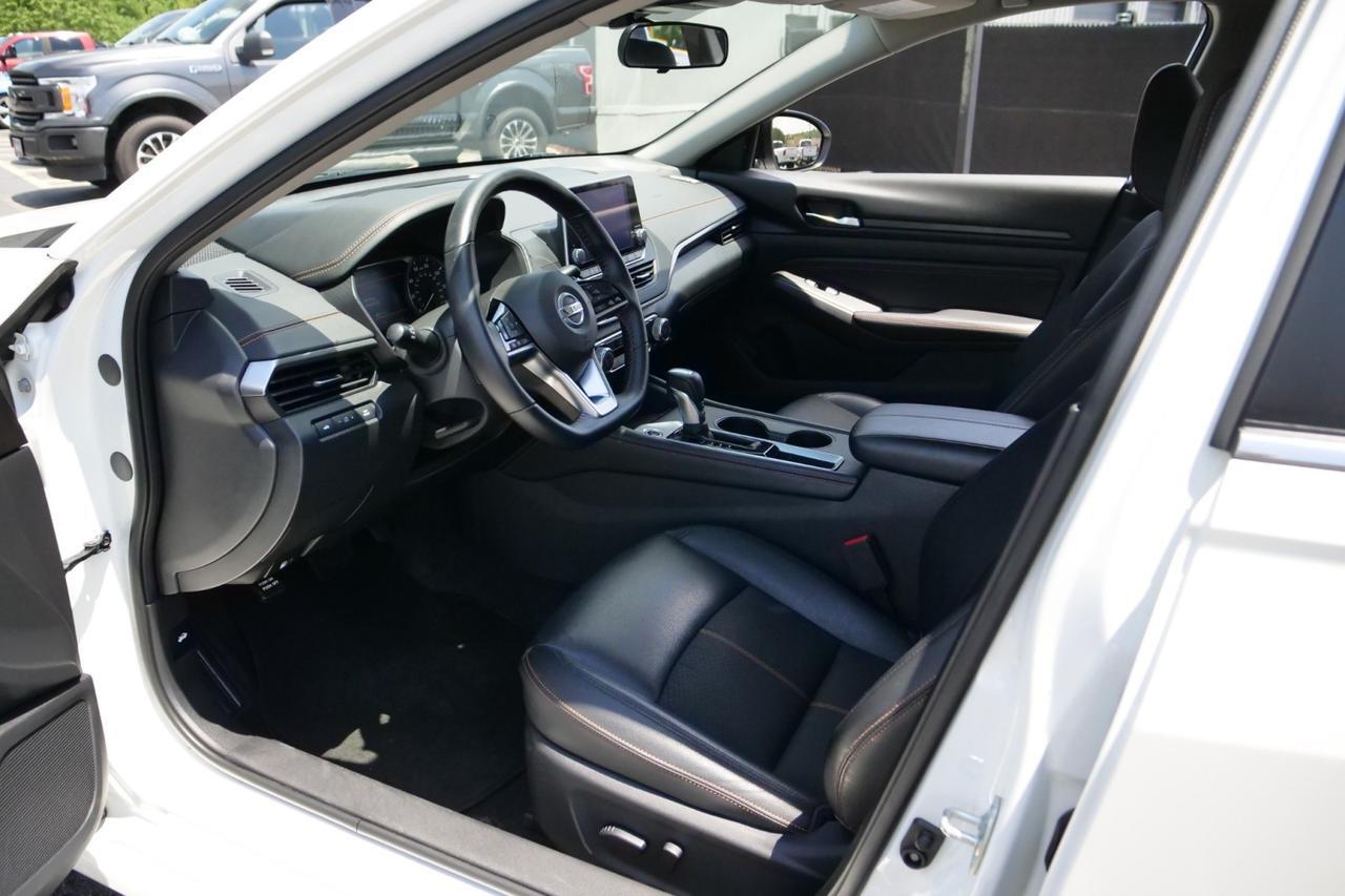 2020 Nissan Altima 2.5 SR / CarPlay / Android Auto! High Point NC