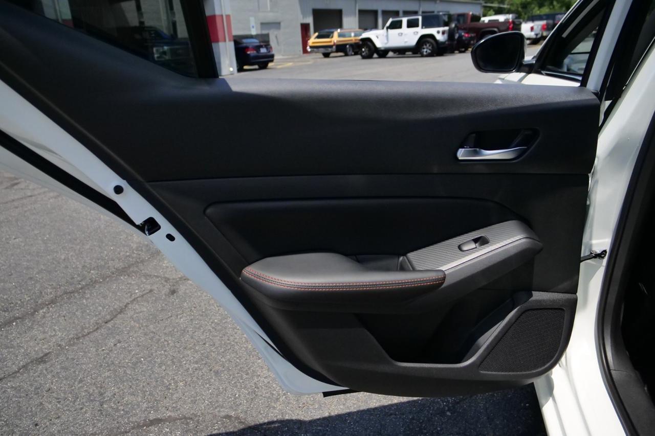 2020 Nissan Altima 2.5 SR / CarPlay / Android Auto! High Point NC