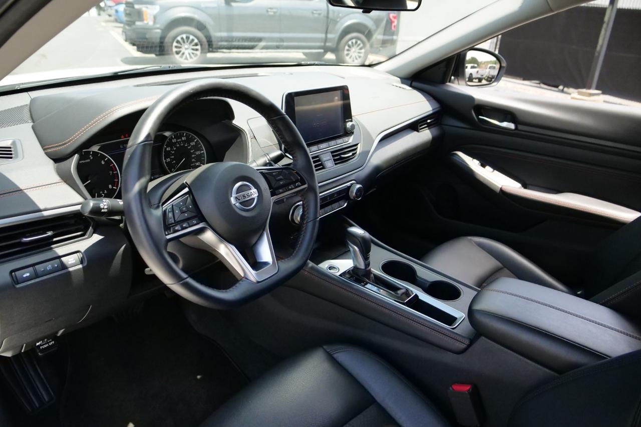 2020 Nissan Altima 2.5 SR / CarPlay / Android Auto! High Point NC