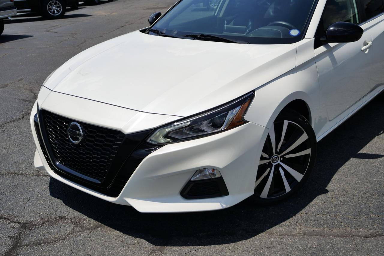 2020 Nissan Altima 2.5 SR / CarPlay / Android Auto! High Point NC