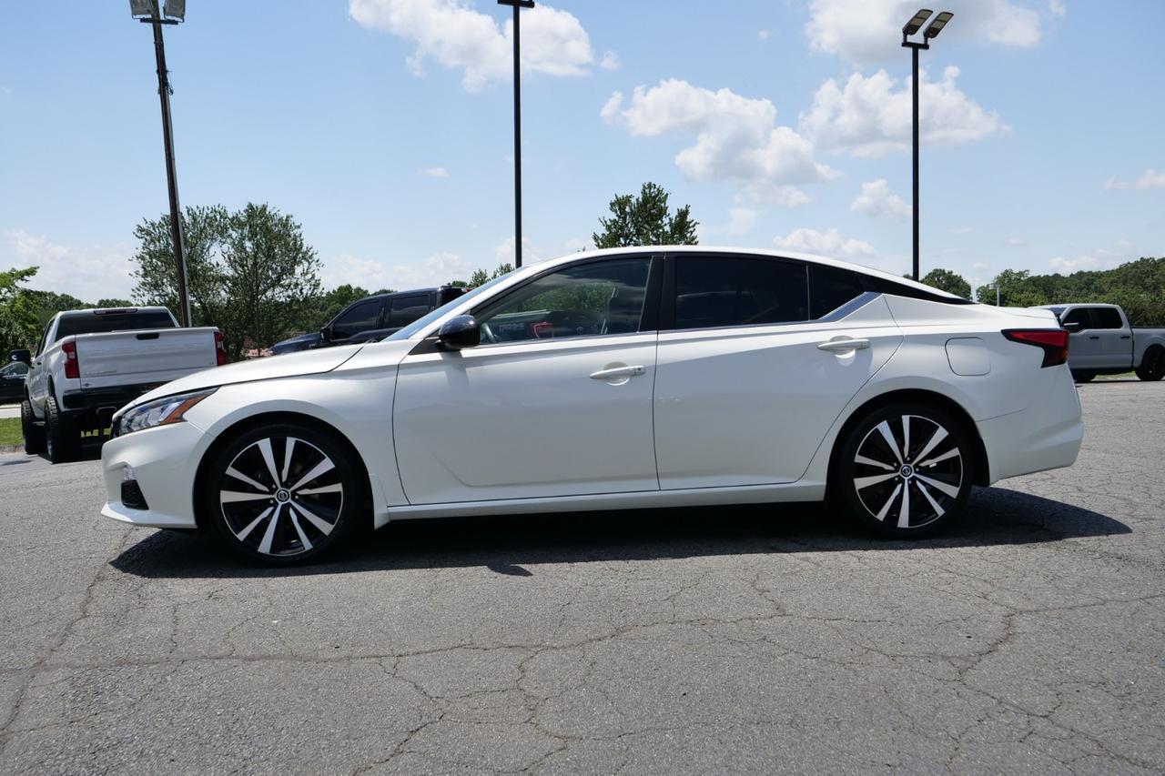2020 Nissan Altima 2.5 SR / CarPlay / Android Auto! High Point NC