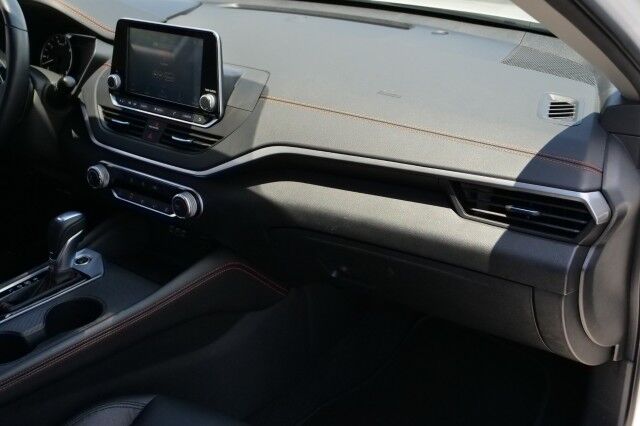 2020 Nissan Altima 2.5 SR / CarPlay / Android Auto! High Point NC