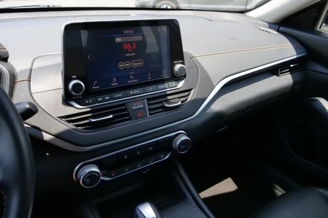 2020 Nissan Altima 2.5 SR / CarPlay / Android Auto! High Point NC