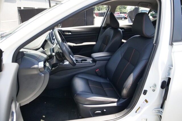 2020 Nissan Altima 2.5 SR / CarPlay / Android Auto! High Point NC