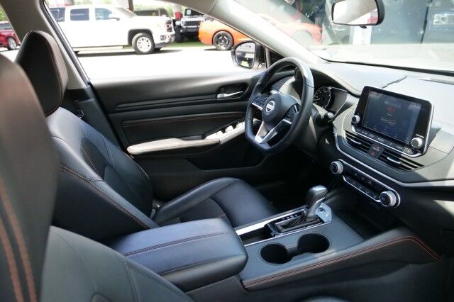 2020 Nissan Altima 2.5 SR / CarPlay / Android Auto! High Point NC