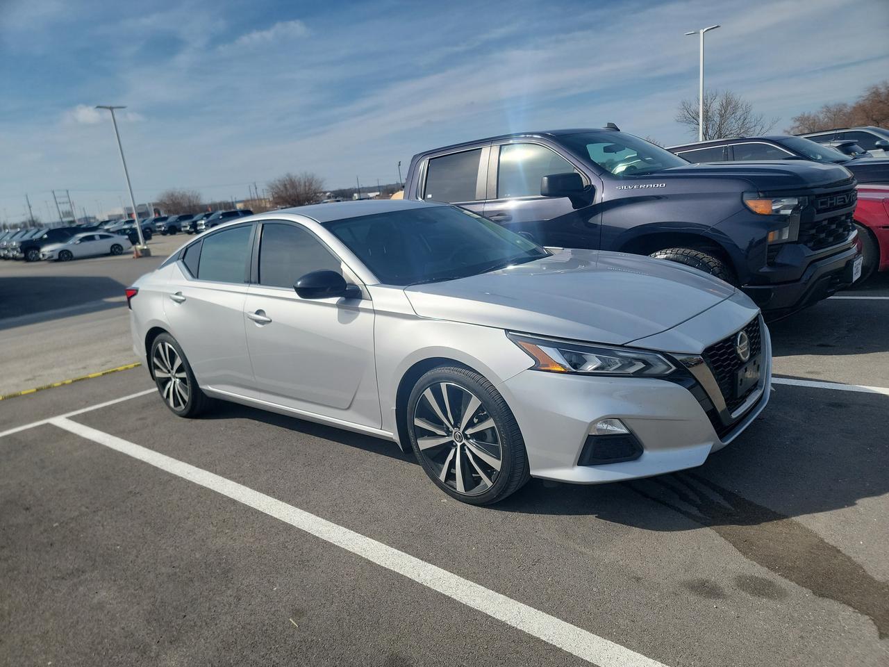 2020 Nissan Altima SR