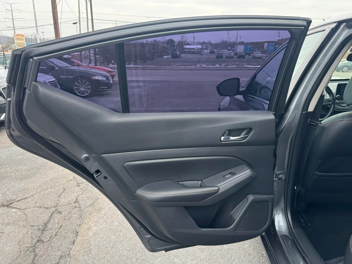 2020 Nissan Altima 2.5 SR Sedan 4D Cincinnati OH