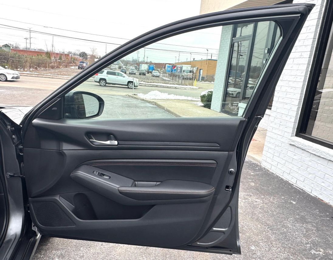 2020 Nissan Altima 2.5 SR Sedan 4D Cincinnati OH