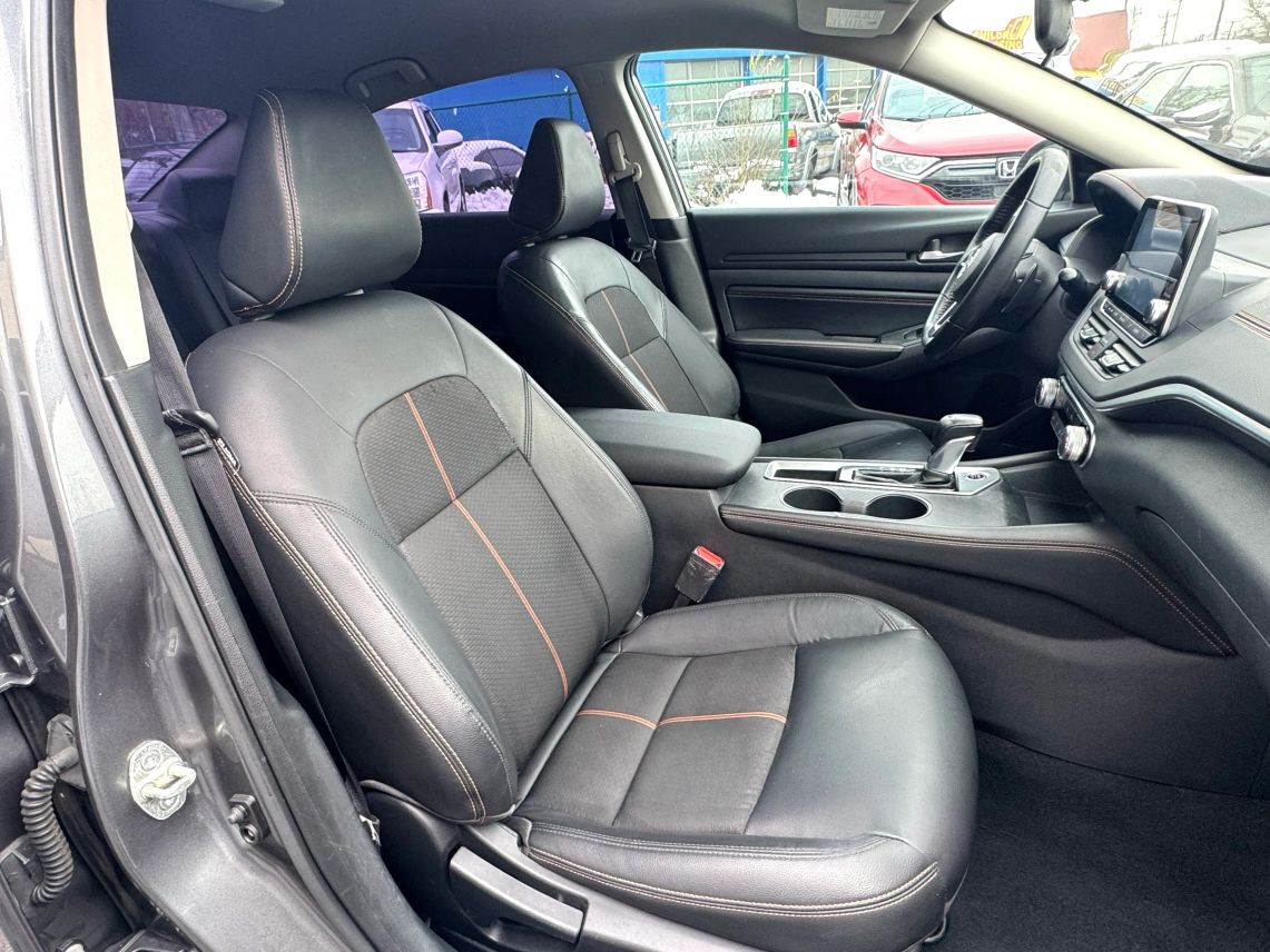 2020 Nissan Altima 2.5 SR Sedan 4D Cincinnati OH