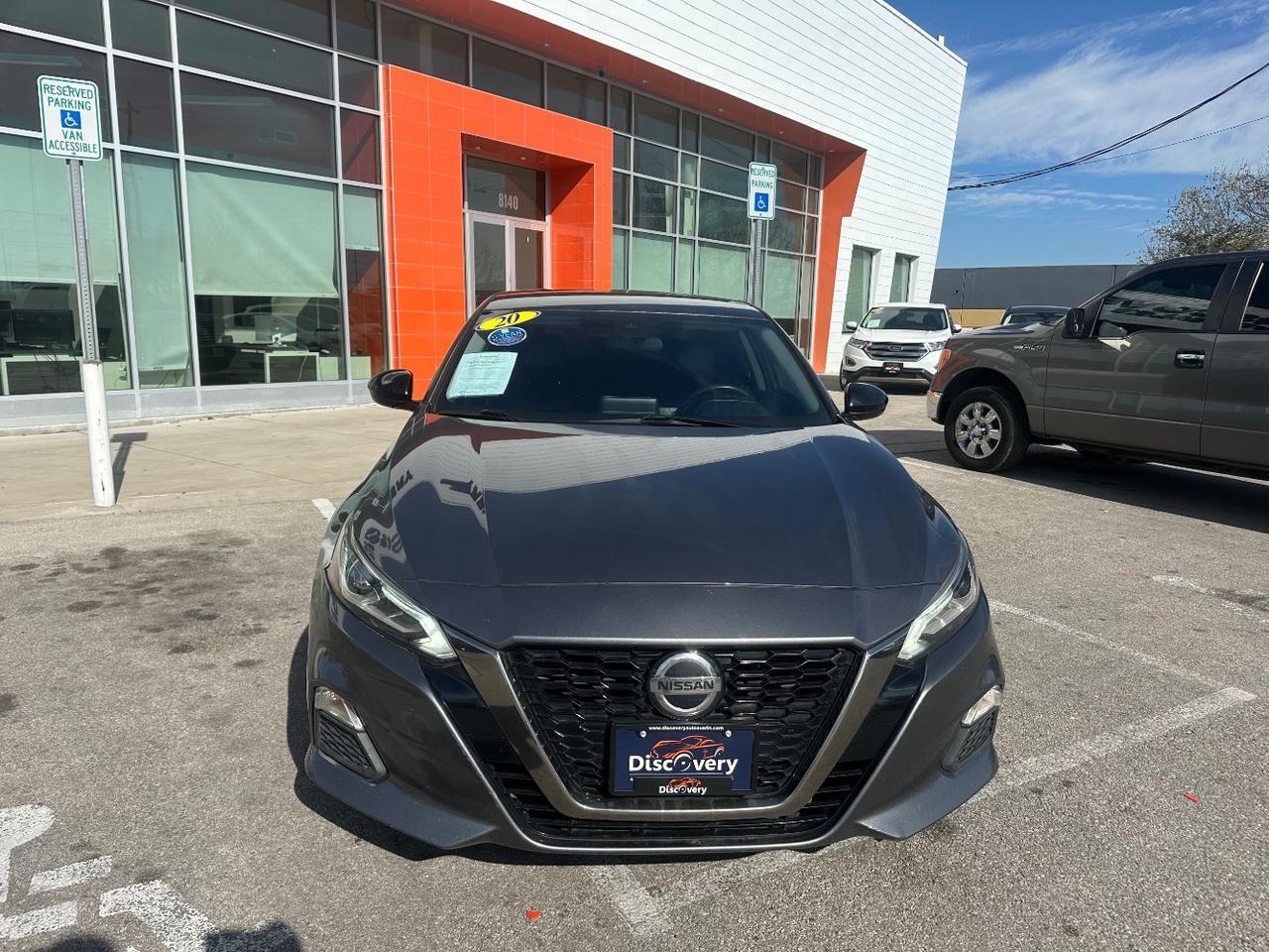 2020 Nissan Altima SR FWD