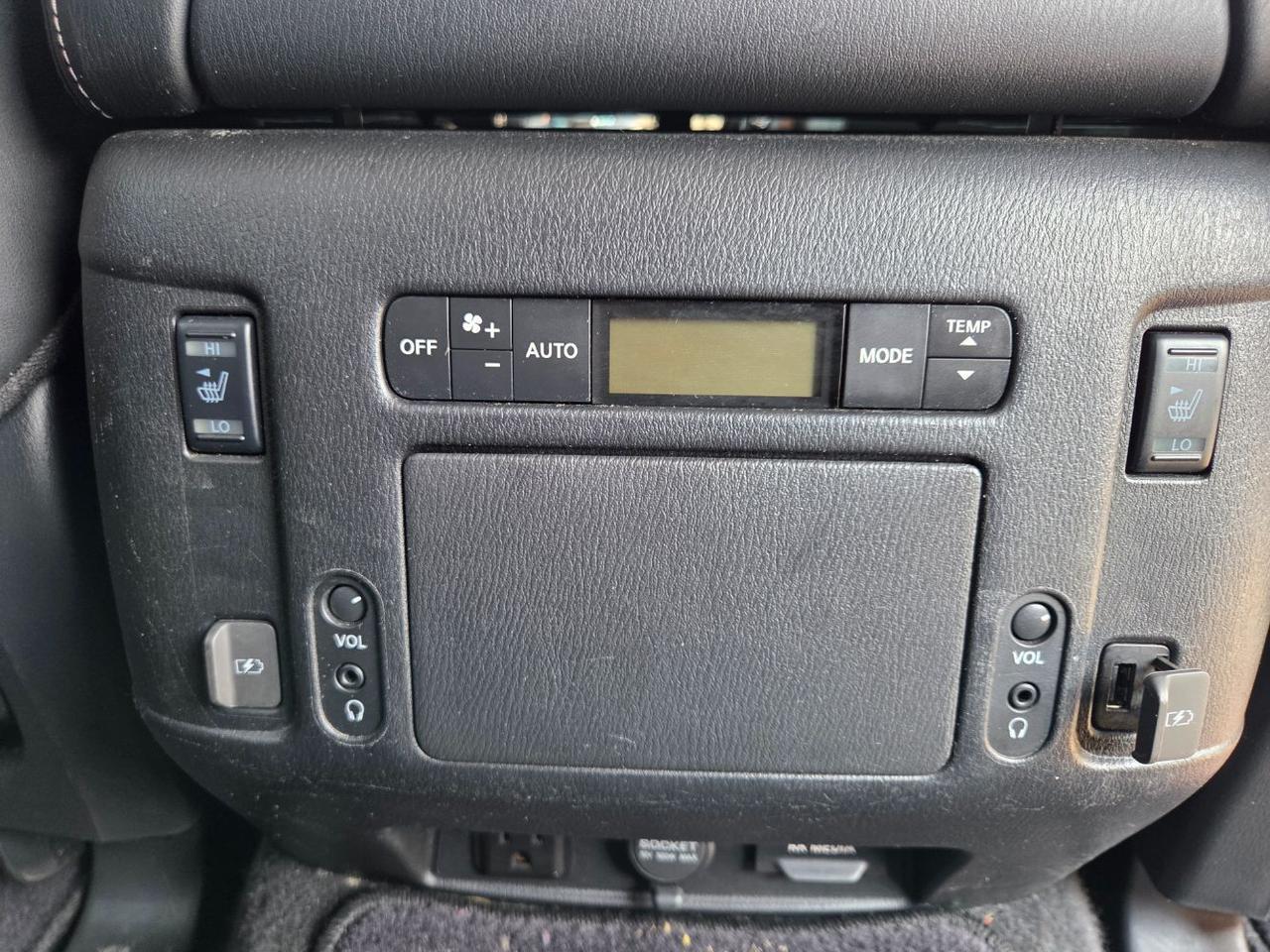 2020 Nissan Armada Platinum 4WD Charlton MA