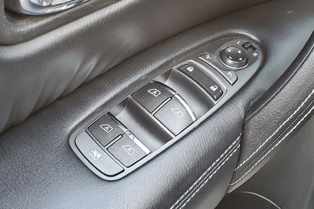 2020 Nissan Armada SL Hondo TX