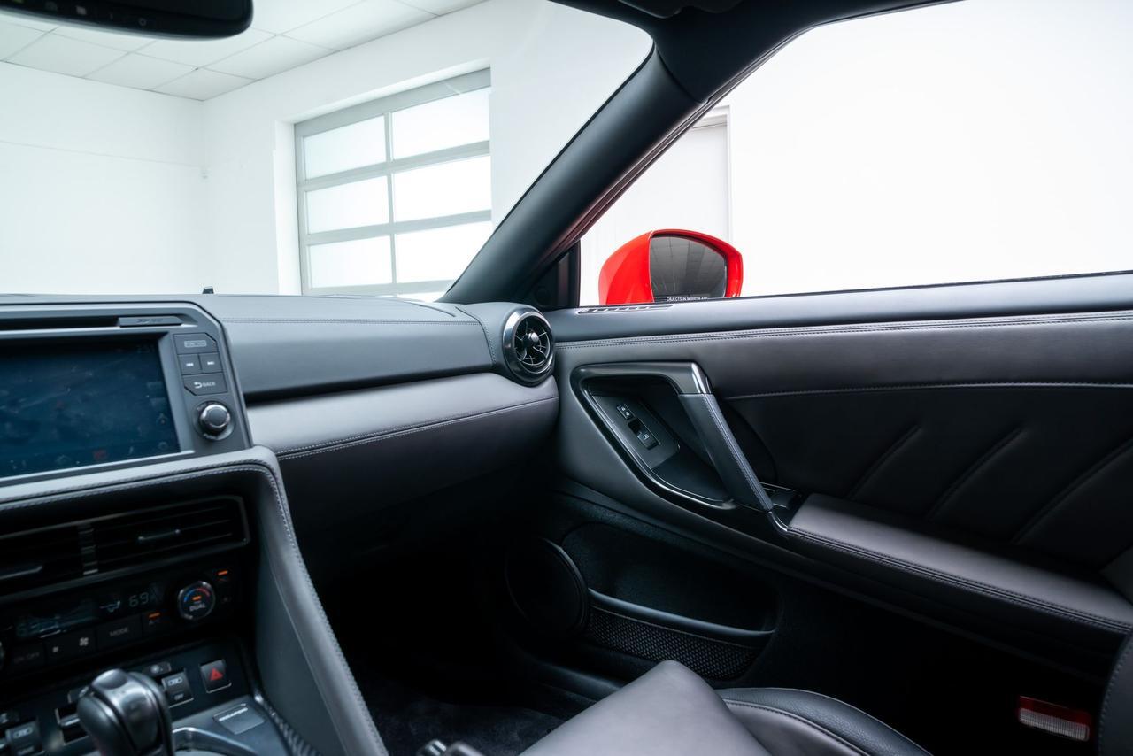 2020 Nissan GT-R Premium 2k Miles Premium Interior Package Portland OR