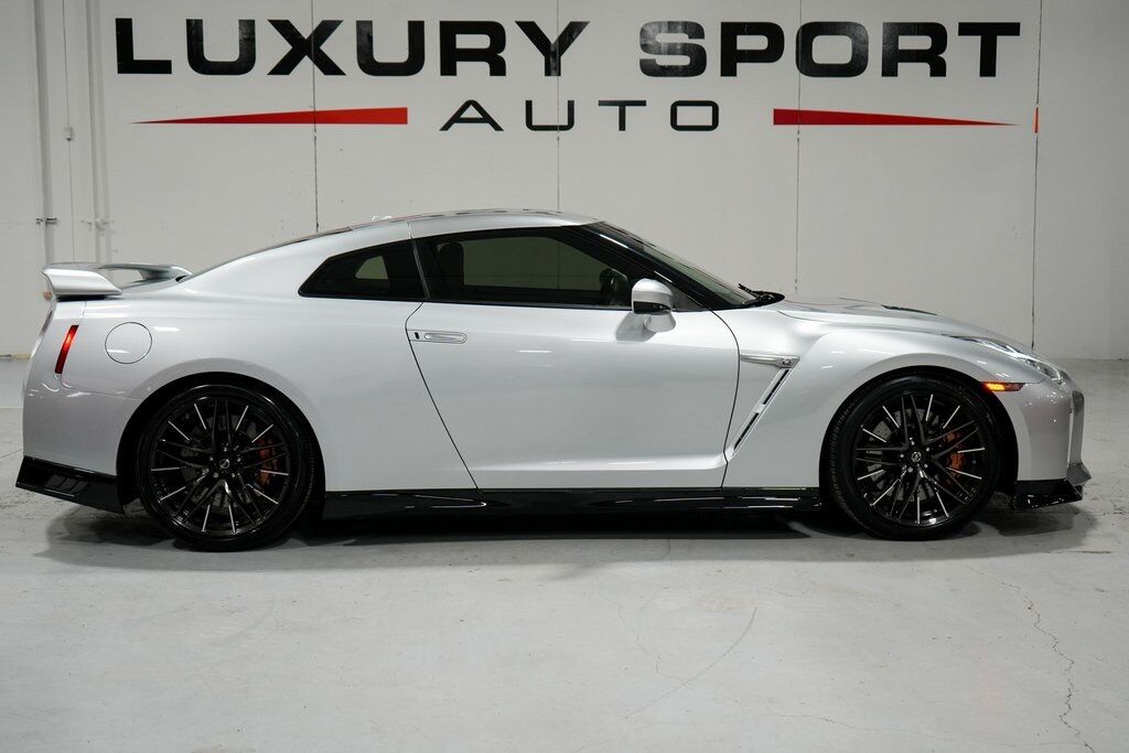 2020 Nissan GT-R Premium Tigard OR