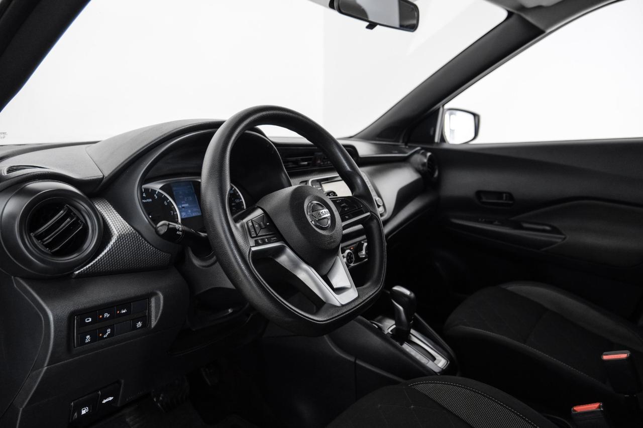 2020 Nissan Kicks S BLIND SPOT FORWARD COLLISION WARNING LANE DEPARTURE REAR CAMERA KEYLESS START Carrollton TX