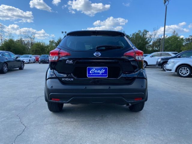 2020 Nissan Kicks S