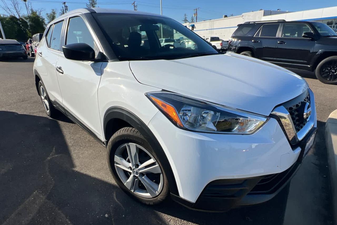 2020 Nissan Kicks S