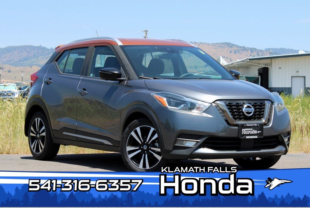 2020 Nissan Kicks SR