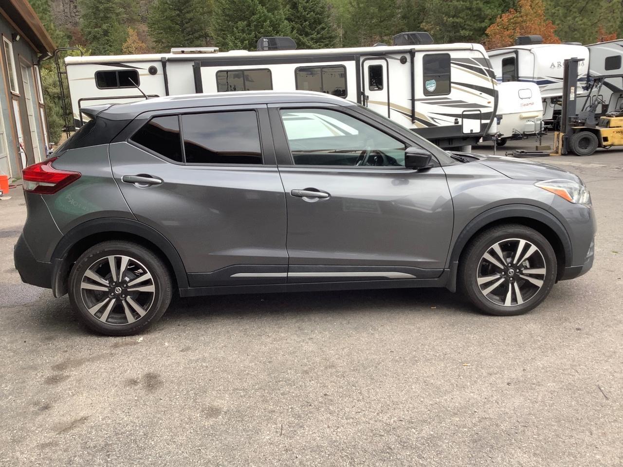 2020 Nissan Kicks SR Xtronic CVT Hayden ID