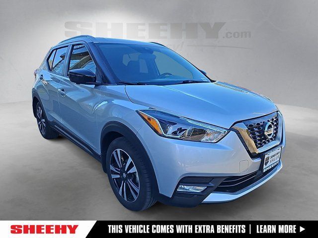 2020 Nissan Kicks SR