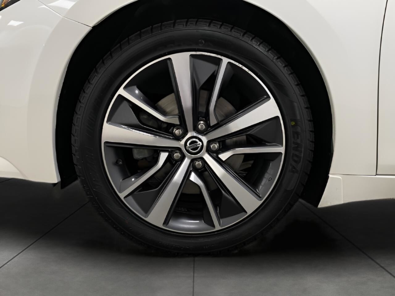 2020 Nissan Maxima SV Appleton WI