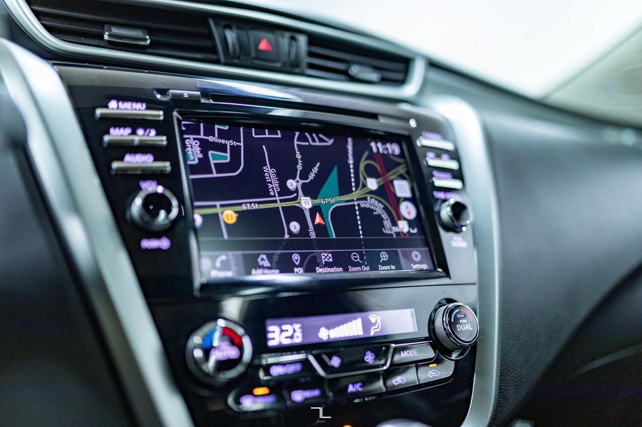 2020 Nissan Murano AWD SL Leather Roof Nav BCam Red Deer AB