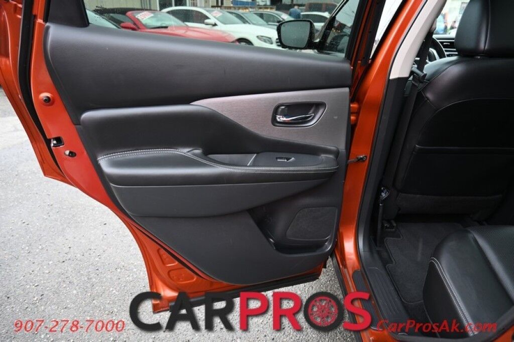 2020 Nissan Murano SL - Power & Heated Leather Seats - Heated Steering Wheel - 2nd Row Heated Seats - Bose Premium Sound - Apple CarPlay/Android Auto - NAV - Backup Camera - Dual Panel Sunroof - Keyless Entry & Start - Power Liftgate - 28 MPG Anchorage AK