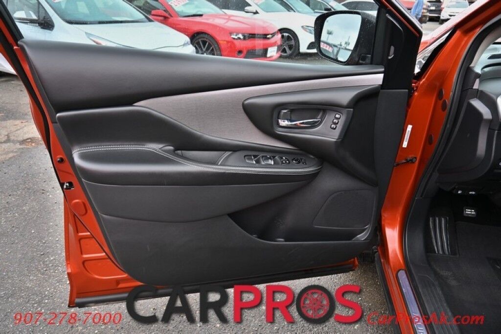 2020 Nissan Murano SL - Power & Heated Leather Seats - Heated Steering Wheel - 2nd Row Heated Seats - Bose Premium Sound - Apple CarPlay/Android Auto - NAV - Backup Camera - Dual Panel Sunroof - Keyless Entry & Start - Power Liftgate - 28 MPG Anchorage AK