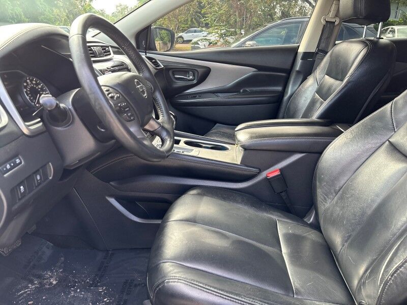 2020 Nissan Murano SV photo 10