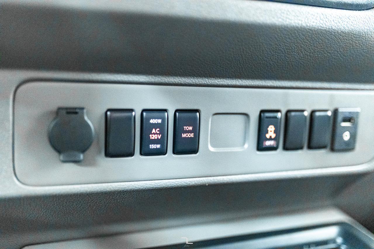 2020 Nissan NV 2500 S High Roof Cargo Van Nav BCam Red Deer AB