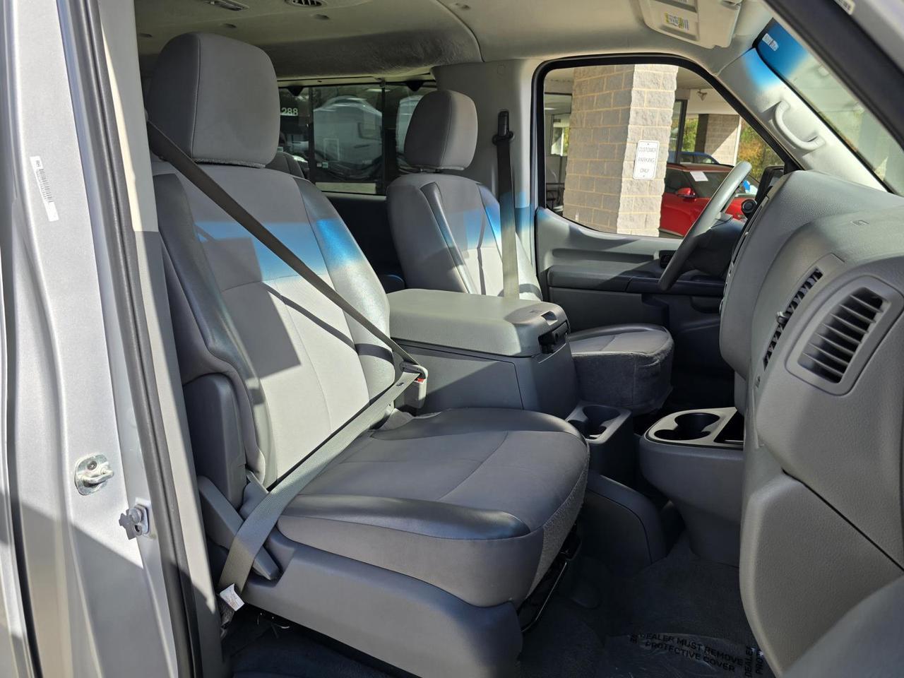 2020 Nissan NV Passenger NV3500HD SV 12-Passenger Van Concord NC