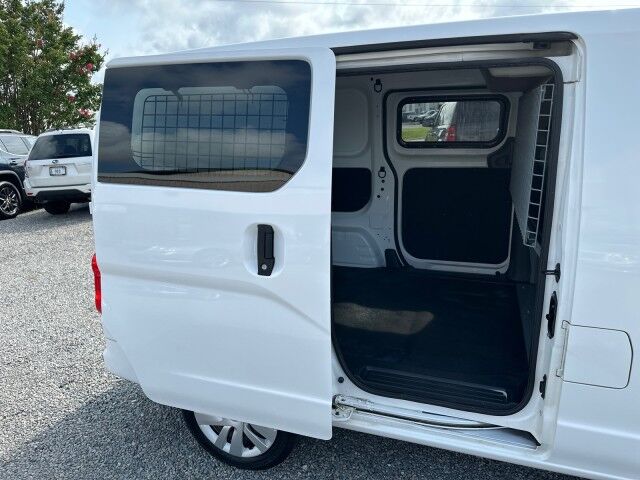 2020 Nissan NV200 SV photo 18