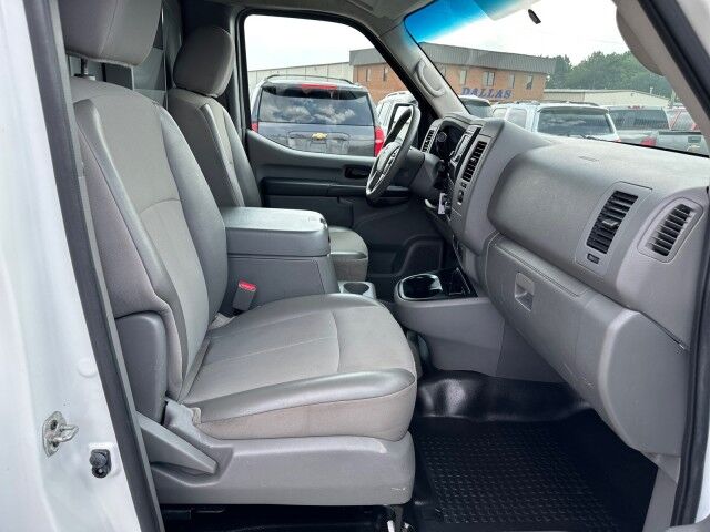 2020 Nissan NV2500 Cargo SV w/ Ladder Rack & Bin Package Low Top 4.0L Ashland VA
