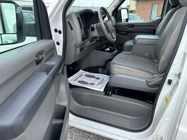 2020 Nissan NV2500 Cargo SV w/ Ladder Rack & Bin Package Low Top 4.0L Ashland VA