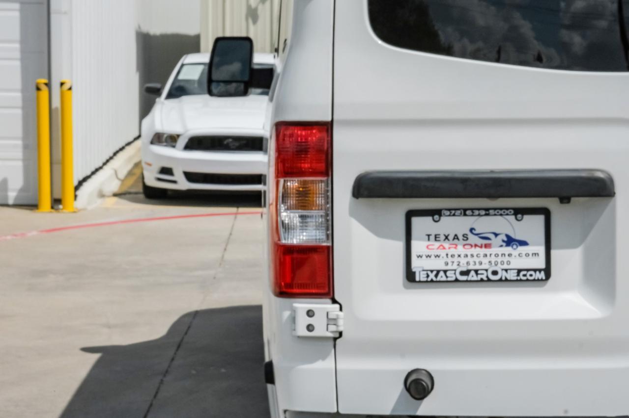 2020 Nissan NV3500 HD Passenger photo 11