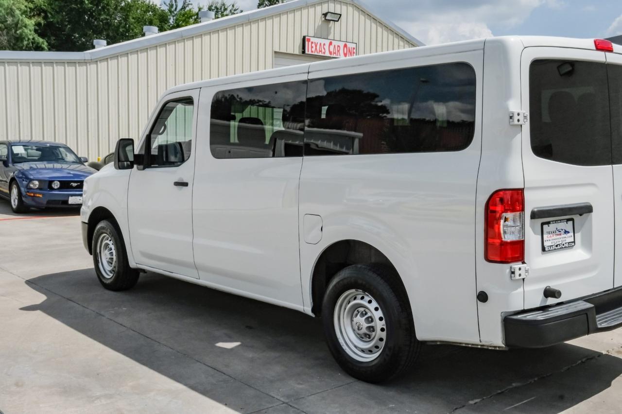 2020 Nissan NV3500 HD Passenger photo 22