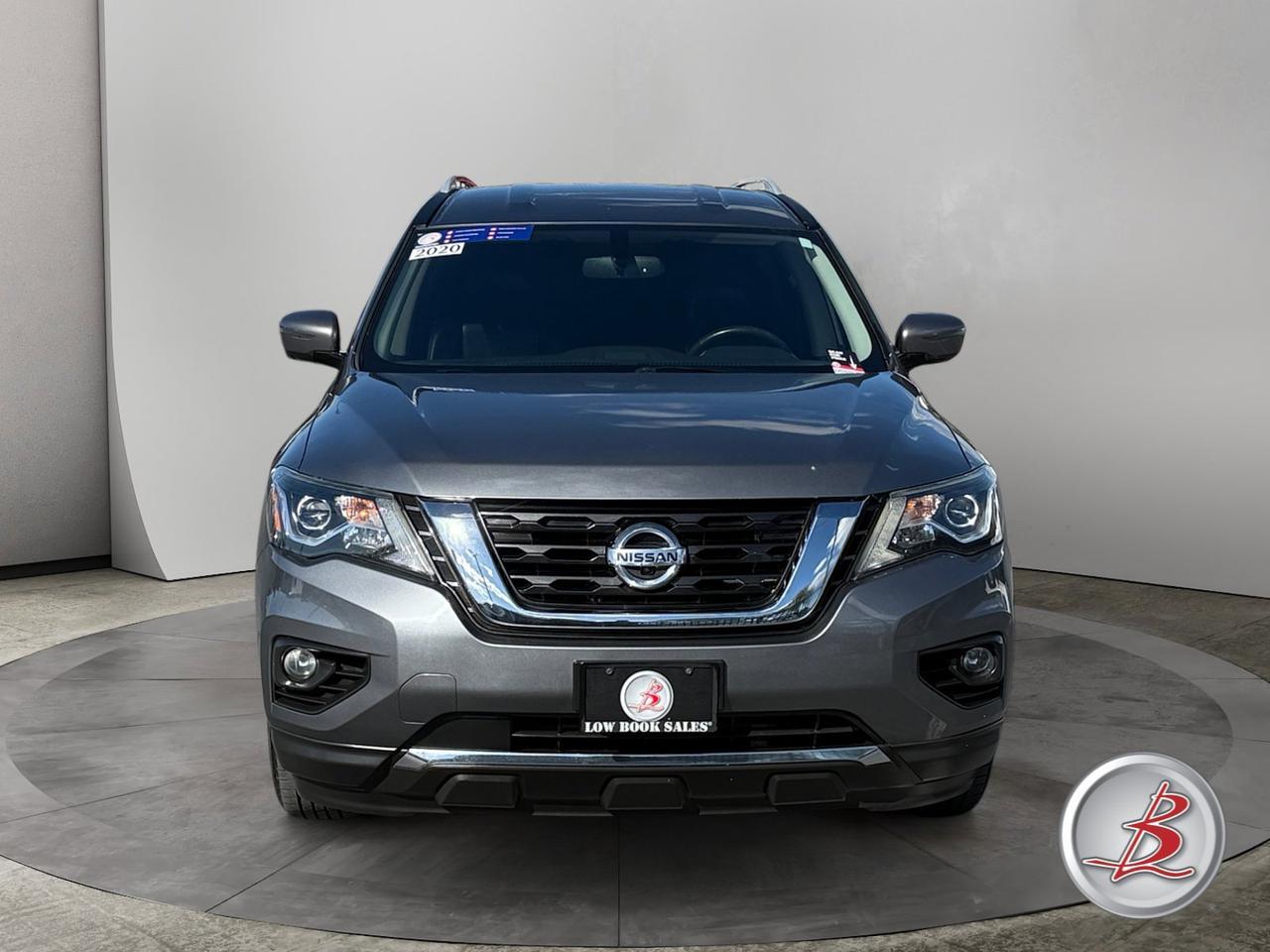 2020 Nissan PATHFINDER SL