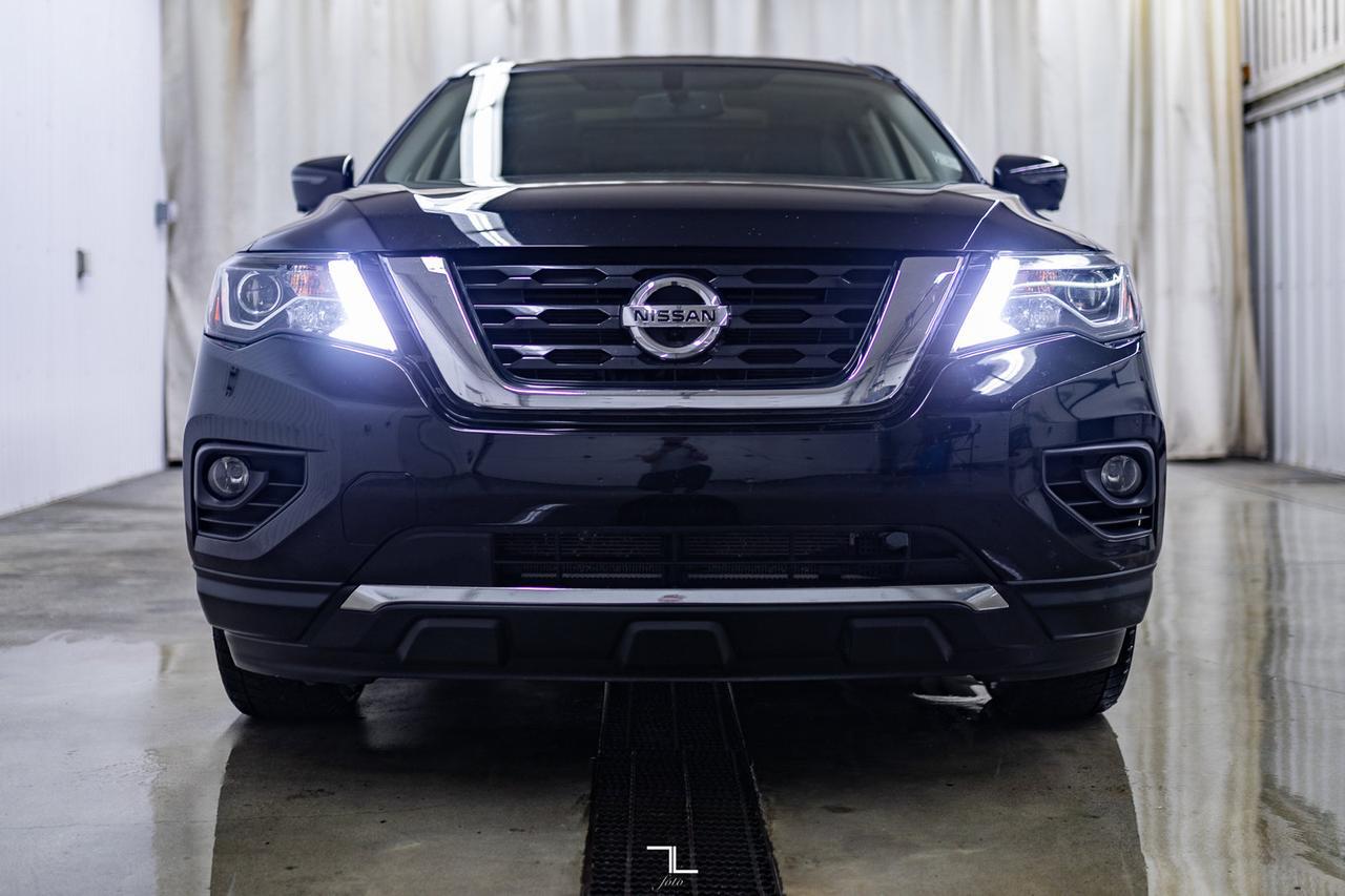 2020 Nissan Pathfinder AWD Platinum Leather Roof Nav BCam Red Deer AB