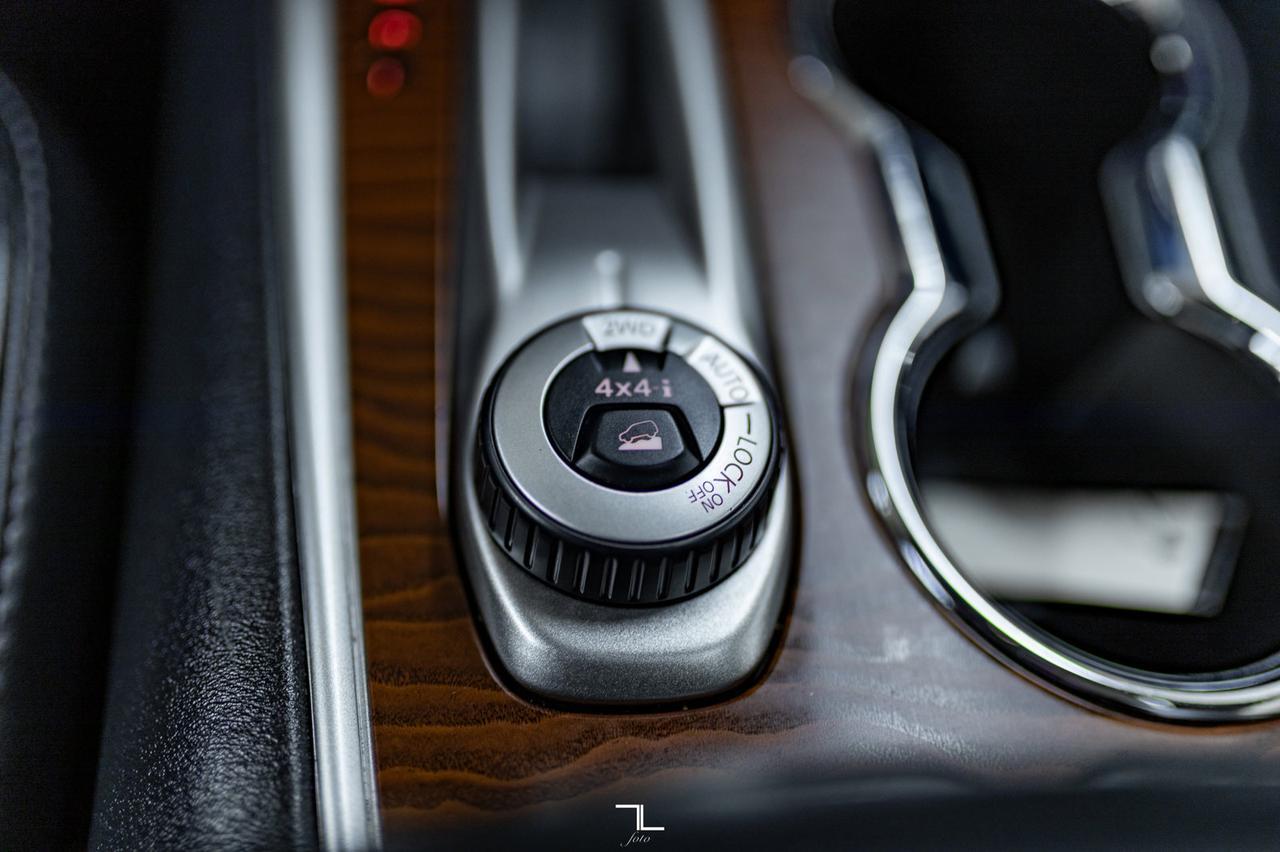 2020 Nissan Pathfinder AWD Platinum Leather Roof Nav BCam Red Deer AB