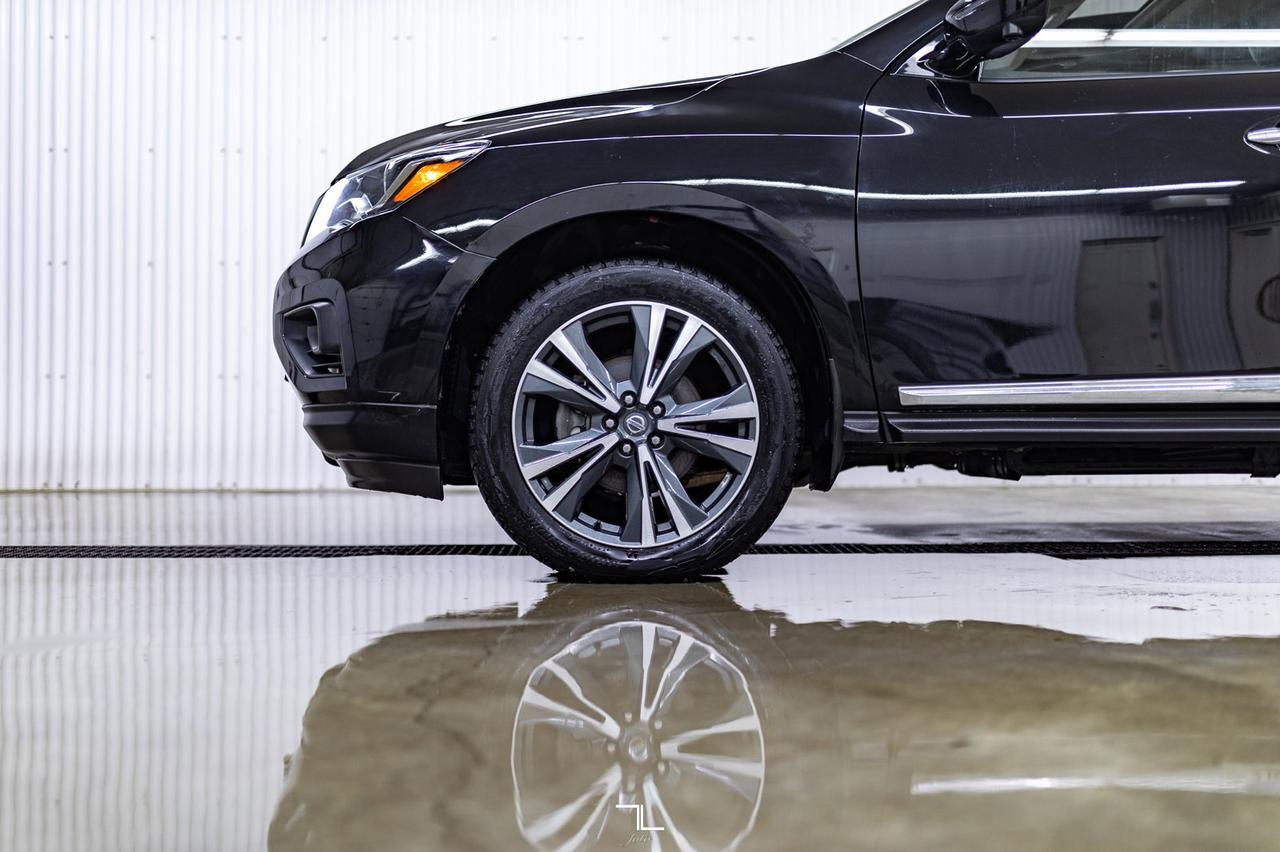 2020 Nissan Pathfinder AWD Platinum Leather Roof Nav BCam Red Deer AB