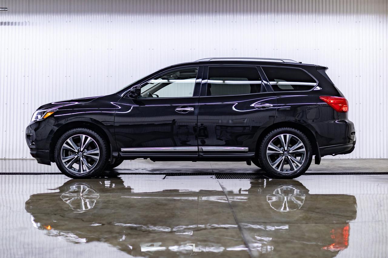 2020 Nissan Pathfinder AWD Platinum Leather Roof Nav BCam Red Deer AB